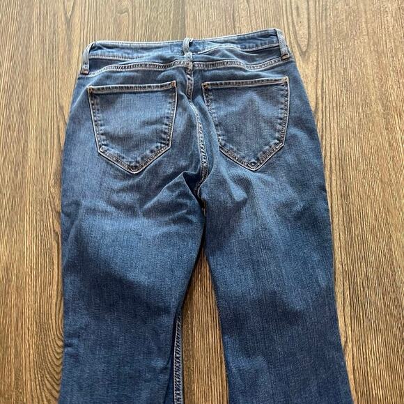 Abercrombie & Fitch The Flare Ultra High Rise Jenas Medium Wash Blue Size 28/6R - Picture 10 of 11